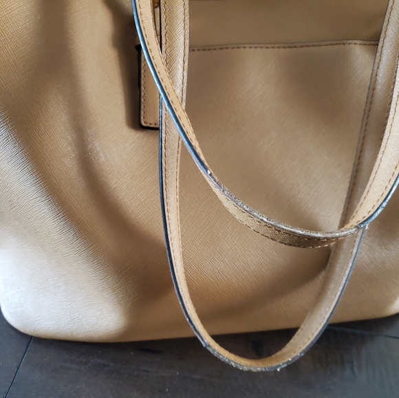 Michael Kors Tote Purse Camel color - Picture 9 of 11